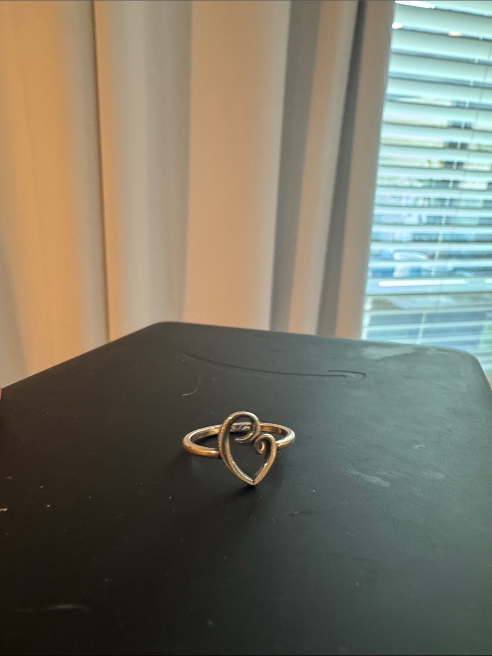 James Avery Delicate Mother’s Love ring - Silver. Size 7 - Picture 4 of 4